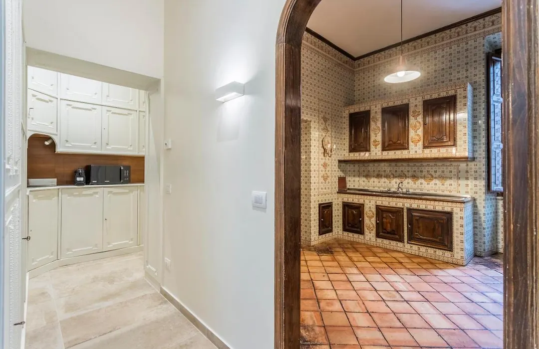 Luxury Apartment Cola-1